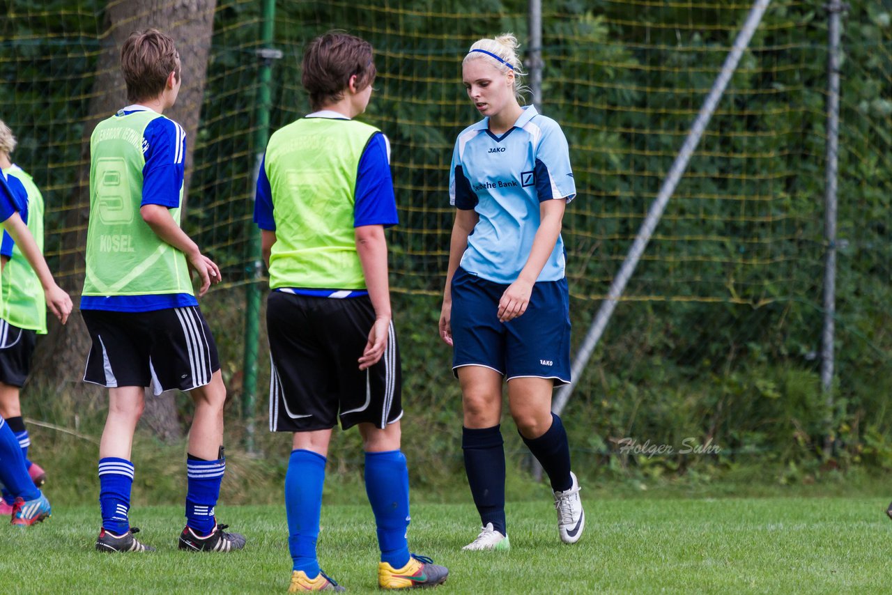 Bild 86 - Frauen SV Neuenbrook/Rethwisch - SG Ratekau Strand 08 : Ergebnis: 0:3